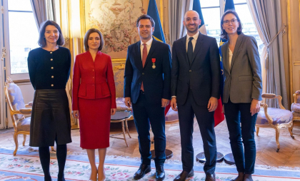Nicu Popescu, decorat cu Ordinul Legiunii de Onoare pentru eforturile de integrare a Moldovei în UE de Emmanuel Macron - FOTO