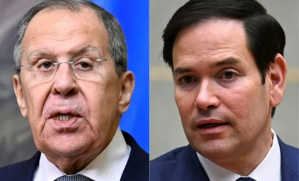 Rusia a cerut SUA să nu mai folosească „forța” în Yemen, ci să intre într-un „dialog politic” cu rebelii Houthi
Rusia a cerut SUA să nu mai folosească „forța” în Yemen, ci să intre într-un „dialog politic” cu rebelii Houthi