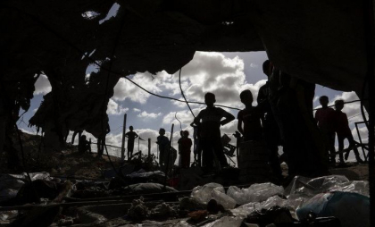 Israelul a bombardat din nou Fâșia Gaza: cel puțin zece morți și zeci de răniți, anunță Apărarea civilă din enclavă Israelul a bombardat din nou Fâșia Gaza: cel puțin zece morți și zeci de răniți, anunță Apărarea civilă din enclavă