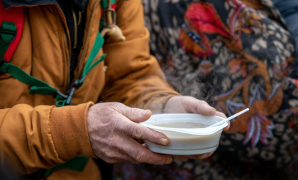 „Vor muri de foame”: Agenția ONU pentru ajutor alimentar avertizează că reducerile impuse de Trump vor duce la foamete