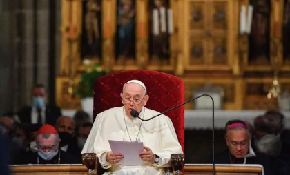 Papa Francisc, nevoit „să învețe din nou să vorbească”. O problemă generată de oxigenoterapie Papa Francisc, nevoit „să învețe din nou să vorbească”. O problemă generată de oxigenoterapie