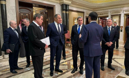 Convorbirile de pace de la Riad au loc prin „navetă diplomatică”. Rușii au trimis un personaj din fruntea FSB-ului
