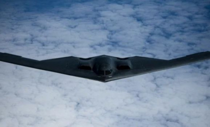 Mai multe bombardiere americane capabile să transporte arme nucleare s-au deplasat spre Iran și Yemen Mai multe bombardiere americane capabile să transporte arme nucleare s-au deplasat spre Iran și Yemen