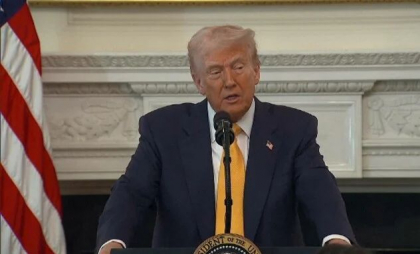 Trump cere Congresului să sisteze finanţarea radioului şi televiziunii publice pe motiv că difuzează informații părtinitoare
Trump cere Congresului să sisteze finanţarea radioului şi televiziunii publice pe motiv că difuzează informații părtinitoare