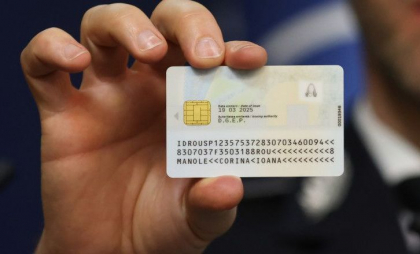 Românii care nu au domiciliul în România, ci într-o țară UE, pot primi cărți electronice de identitate. Cum pot fi obținute