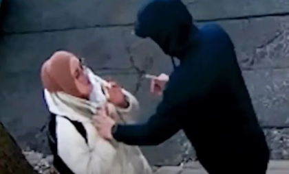 Scenă șocantă în SUA: O studentă turcoaică de la Universitatea Tufts, din apropiere de Boston, a fost reținută de șase polițiști mascați și dusă la 2.000 km pentru o simplă opinie. Câți studenți români sunt în America? - FOTO/VIDEO Scenă șocantă în SUA: O studentă turcoaică de la Universitatea Tufts, din apropiere de Boston, a fost reținută de șase polițiști mascați și dusă la 2.000 km pentru o simplă opinie. Câți studenți români sunt în America? - FOTO/VIDEO