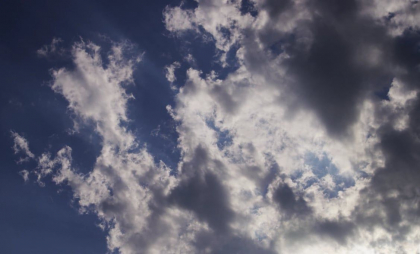 Cer noros și maxime de până la 18 grade. Cum va fi vremea astăzi, dar și în următoarele zile. Prognoza meteo