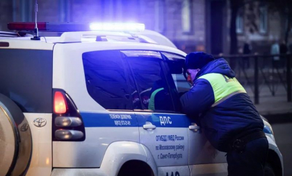 Un trăgător a deschis focul asupra poliției rutiere, de pe o clădire cu 14 etaje, în Rusia. Imagini cu asaltul asupra acoperișului
