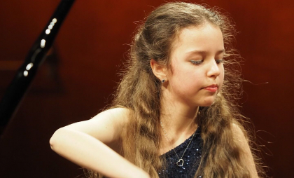 Martina Meola, tânăra pianistă din Moldova, a câștigat locul I la competiția „Jeune Chopin” din Elveția