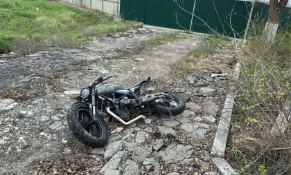 Accident tragic la Ialoveni. Un adolescent a murit, după ce s-a lovit cu motocicleta de un copac. Ce spune poliția Accident tragic la Ialoveni. Un adolescent a murit, după ce s-a lovit cu motocicleta de un copac. Ce spune poliția