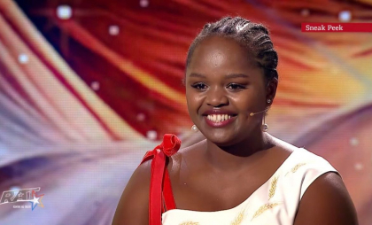 Elisoa Cynthia, cunoscută drept „moldoveanca din Madagascar”, a avut o apariție emoționantă la „Românii au Talent” Elisoa Cynthia, cunoscută drept „moldoveanca din Madagascar”, a avut o apariție emoționantă la „Românii au Talent”