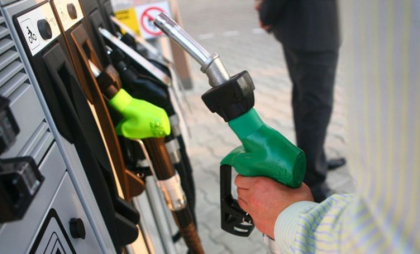 Carburanții continuă să se scumpească. Cât vor achita șoferii pentru benzină și motorină - FOTO Carburanții continuă să se scumpească. Cât vor achita șoferii pentru benzină și motorină - FOTO