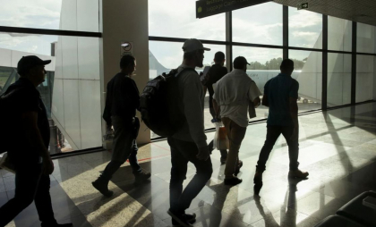 SUA negociază cu Republica Moldova și cu alte țări pentru a prelua imigranții expulzați. Ce spun autoritățile de la Chișinău
