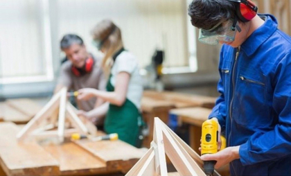 Guvernul a aprobat o hotărâre pentru facilitarea accesului agenților economici la subvenții pentru programele de învățământ dual Guvernul a aprobat o hotărâre pentru facilitarea accesului agenților economici la subvenții pentru programele de învățământ dual
