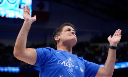 Un miliardar faimos sfătuiește americanii să își facă provizii de săpun și pastă de dinți după anunțarea noilor taxe vamale Un miliardar faimos sfătuiește americanii să își facă provizii de săpun și pastă de dinți după anunțarea noilor taxe vamale