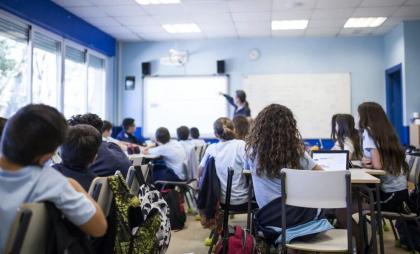 Ministerul Educației: „12 aprilie NU este zi de recuperare în calendarul școlar” Ministerul Educației: „12 aprilie NU este zi de recuperare în calendarul școlar”