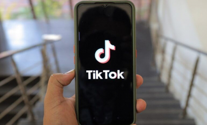 Trump extinde termenul pentru interzicerea TikTok în SUA Trump extinde termenul pentru interzicerea TikTok în SUA