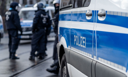 15 şcoli din Germania au rămas închise luni după ce au primit ameninţări extremiste. Măsura afectează peste 17.000 de elevi
15 şcoli din Germania au rămas închise luni după ce au primit ameninţări extremiste. Măsura afectează peste 17.000 de elevi