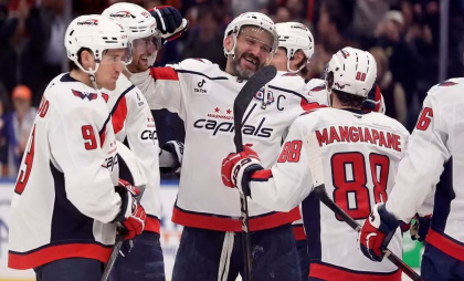A fost doborât recordul de goluri marcate în NHL al legendarului Wayne Gretzki A fost doborât recordul de goluri marcate în NHL al legendarului Wayne Gretzki