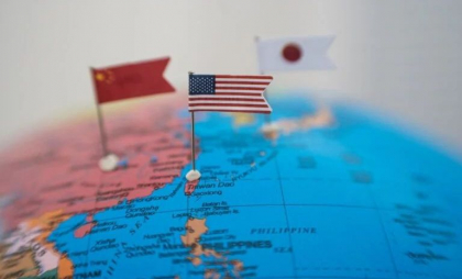 BLOOMBERG: China face apel la calm, dar pregăteşte planuri pentru a contracara taxele vamale americane