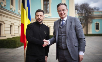 Aflat în prima vizită la Kiev, premierul belgian anunță un ajutor substanțial pentru Ucraina. De ce sumă este vorba