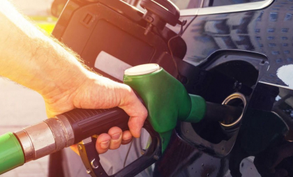 Carburanții se ieftinesc. Noile prețuri stabilite de ANRE pentru benzină și motorină - FOTO