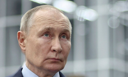 Vladimir Putin nu va fi judecat în lipsă pentru crime de război cât timp este președinte Vladimir Putin nu va fi judecat în lipsă pentru crime de război cât timp este președinte