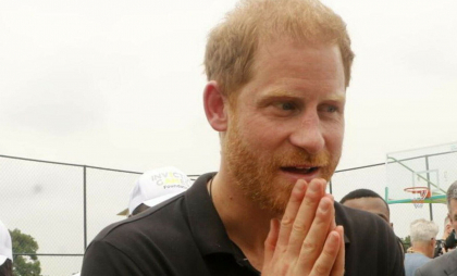 Prinţul Harry s-a întâlnit cu militari răniţi în Ucraina, în cadrul unei vizite neanunţate