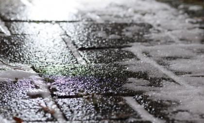 Maxime de până la 12 grade și lapoviță în nordul și centrul țării. Cum va fi vremea astăzi, dar și în următoarele zile. Prognoza meteo