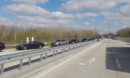 Atenție, călători. Trafic intens la vama Sculeni, pe sensul de ieșire din Moldova. Precizările IGPF Atenție, călători. Trafic intens la vama Sculeni, pe sensul de ieșire din Moldova. Precizările IGPF