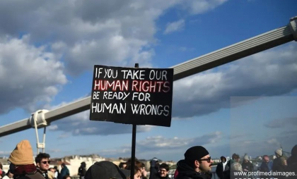 „Să fim toţi la fel”. Un nou protest la Budapesta, după decizia de a interzice paradele gay