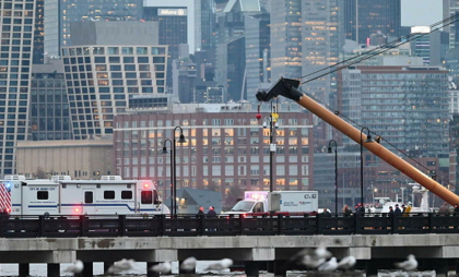 Elicopterul prăbușit în râul Hudson din New York nu avea cutie neagră. Aeronava fusese inspectată ultima dată pe 1 martie Elicopterul prăbușit în râul Hudson din New York nu avea cutie neagră. Aeronava fusese inspectată ultima dată pe 1 martie