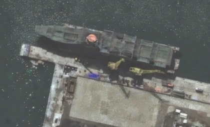 Coreea de Nord construiește ceea ce ar putea fi cea mai mare și mai avansată navă de război a sa. Imagini din satelit Coreea de Nord construiește ceea ce ar putea fi cea mai mare și mai avansată navă de război a sa. Imagini din satelit