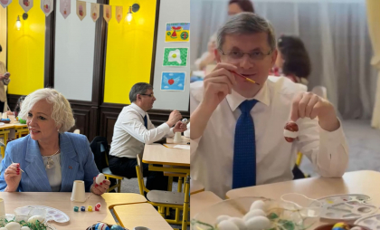 Spiritul sărbătorilor de Paști, simțit în Parlament. Igor Grosu și omologul său din Lituania au încondeiat ouă împreună cu un grup de copii - VIDEO 