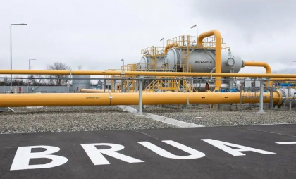 UE va anunța o nouă strategie de renunțare la combustibilii rusești. Europa cumpără încă gaze lichefiate din Rusia