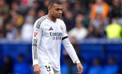 Kylian Mbappe va scăpa ieftin, după faultul grosolan care i-a adus primul roșu în tricoul lui Real Madrid! Anunțul presei din Spania Kylian Mbappe va scăpa ieftin, după faultul grosolan care i-a adus primul roșu în tricoul lui Real Madrid! Anunțul presei din Spania
