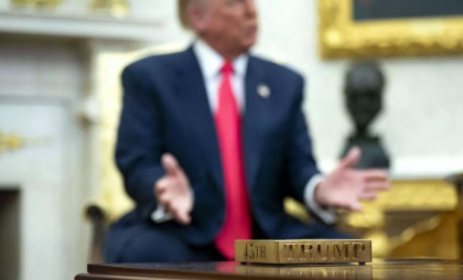 „Omul de aur” al lui Donald Trump. Cine e John Icart și ce face el la Casa Albă, ca să fie fericit președintele „Omul de aur” al lui Donald Trump. Cine e John Icart și ce face el la Casa Albă, ca să fie fericit președintele