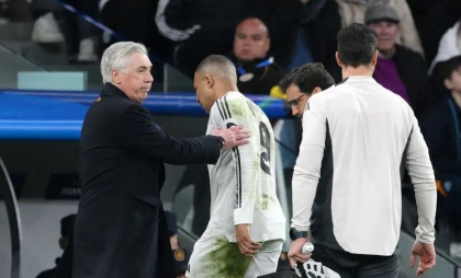 Carlo Ancelotti, viitor incer. Antrenorul vorbește despre o posibilă plecare, după eliminarea lui Real Madrid: „Nu vreau să știu” Carlo Ancelotti, viitor incer. Antrenorul vorbește despre o posibilă plecare, după eliminarea lui Real Madrid: „Nu vreau să știu”
