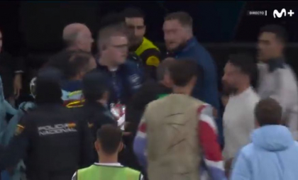 Altercație la pauza meciului Real Madrid - Arsenal: Saka și Carvajal, la un pas de bătaie. Ce s-a întâmplat Altercație la pauza meciului Real Madrid - Arsenal: Saka și Carvajal, la un pas de bătaie. Ce s-a întâmplat