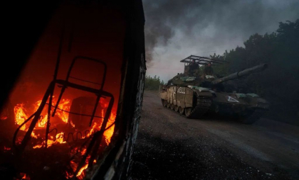 Ofensivă de amploare a rușilor în nord-estul Ucrainei. Tactica folosită acum nu le va aduce câștiguri semnificative, cred analiștii militari