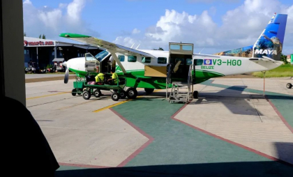 Un american a urcat la bordul unui avion înarmat cu un cuțit, iar apoi a cerut mai mult combustibil pentru aeronavă. Ce a urmat