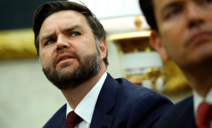 JD Vance a sosit în Italia pentru a se întâlni cu Giorgia Meloni şi a sărbători Paştele la Vatican JD Vance a sosit în Italia pentru a se întâlni cu Giorgia Meloni şi a sărbători Paştele la Vatican