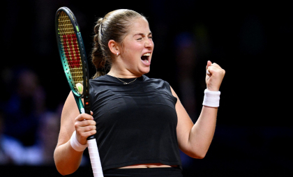 Ostapenko a făcut-O "K.O." pe Swiatek din doar 3 cuvinte! Genial ce a spus după victoria de la Stuttgart, din sferturile competiției
Ostapenko a făcut-O "K.O." pe Swiatek din doar 3 cuvinte! Genial ce a spus după victoria de la Stuttgart, din sferturile competiției
