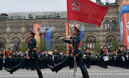 Europa care deranjează: Maşina de propagandă a spionajului rusesc sugerează că SUA și Rusia luptă acum împreună împotriva „eurofascismului'' Europa care deranjează: Maşina de propagandă a spionajului rusesc sugerează că SUA și Rusia luptă acum împreună împotriva „eurofascismului''