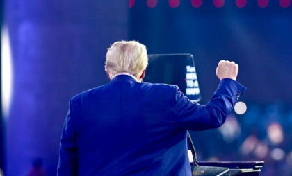 Popularitatea lui Trump este în scădere. A ajuns la 41% favorabilitate, de la 50% în ianuarie Popularitatea lui Trump este în scădere. A ajuns la 41% favorabilitate, de la 50% în ianuarie
