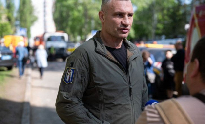 Ucraina ar putea fi nevoită să cedeze teritorii în schimbul păcii, spune primarul Kievului, Vitali Klitciko Ucraina ar putea fi nevoită să cedeze teritorii în schimbul păcii, spune primarul Kievului, Vitali Klitciko