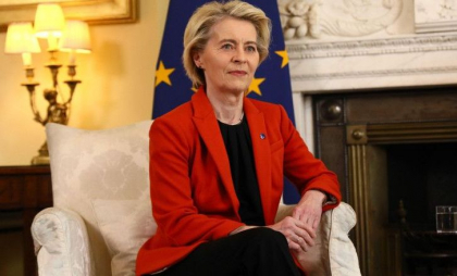 Ursula Von der Leyen speră la o întâlnire cu Donald Trump la funeraliile papei Francisc