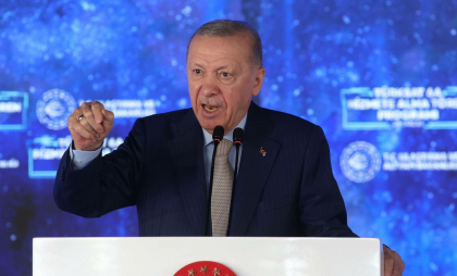 Erdogan dă o nouă lovitură opoziției. Zeci de susținători ai primarului din Istanbul, arestați într-un dosar de corupție
Erdogan dă o nouă lovitură opoziției. Zeci de susținători ai primarului din Istanbul, arestați într-un dosar de corupție