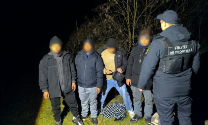 Ajutau nepalezi din Moldova să ajungă ilegal în Europa. Mai mulți moldoveni - cercetați penal, patru dintre ei - reținuți, după ce au fost prinși în flagrant. Detaliile IGPF - VIDEO Ajutau nepalezi din Moldova să ajungă ilegal în Europa. Mai mulți moldoveni - cercetați penal, patru dintre ei - reținuți, după ce au fost prinși în flagrant. Detaliile IGPF - VIDEO