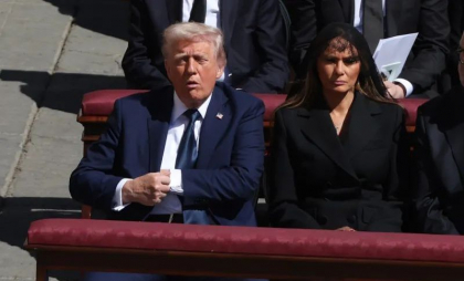 Niciun cadou de ziua ei pentru Melania Trump, ci doar o cină la bordul Air Force One
